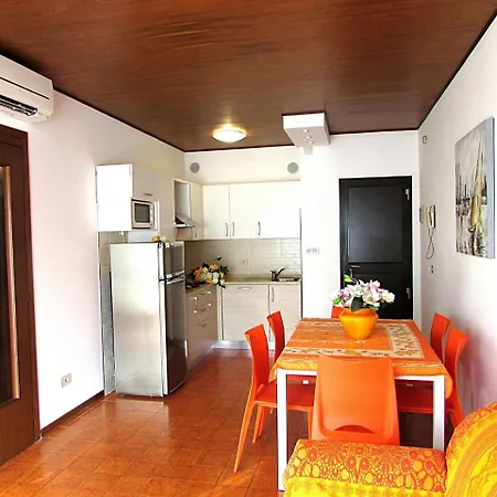 Apartamento In 35571